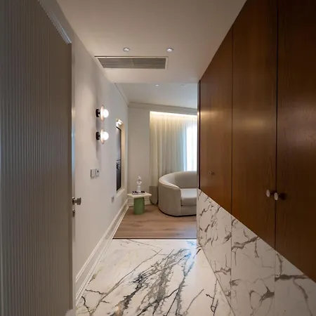 The Collector Boutique 4*