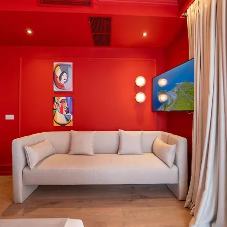 The Collector Boutique Sarande