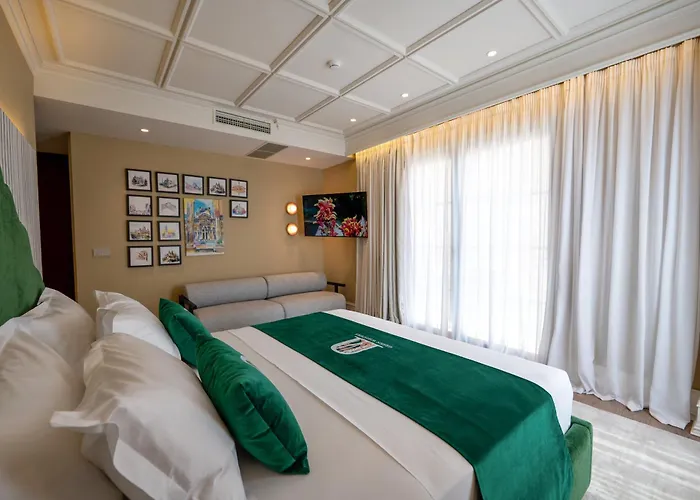 The Collector Boutique 4*
