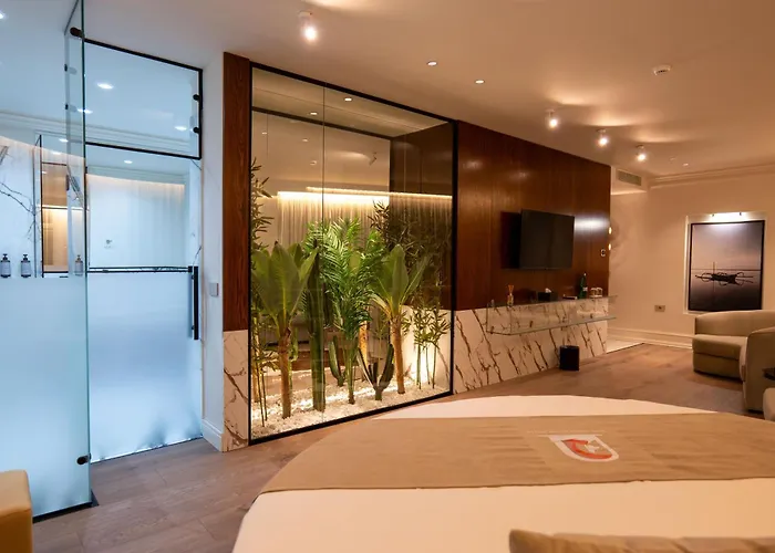 The Collector Boutique Sarande