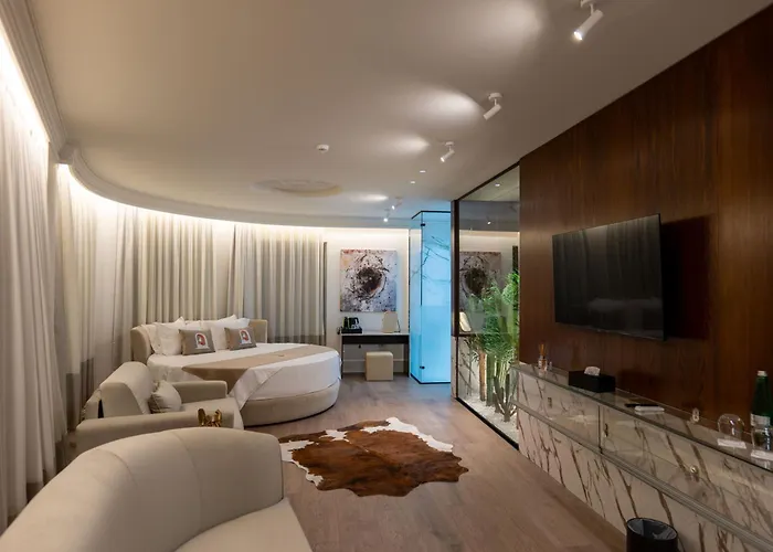 The Collector Boutique 4*