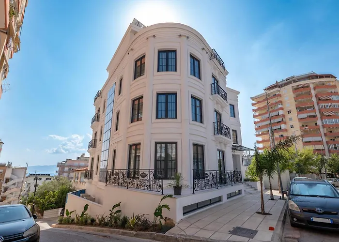 The Collector Boutique 4*