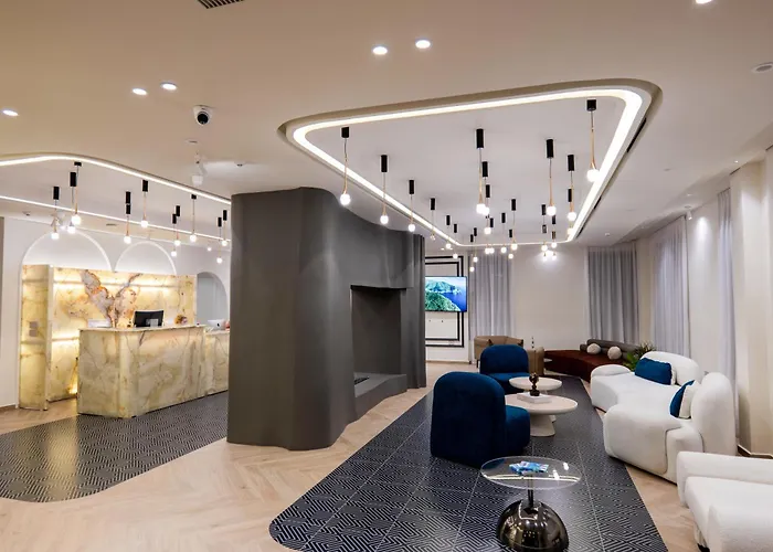 The Collector Boutique Sarande